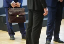 Алишер Усманов, Павел Дуров и Искандер Махмудов показали впечатляющий рост капитала alisher usmanov pavel durov i iskander mahmudov pokazali vpechatlyayushhij rost kapitala-journalrf-ru-0