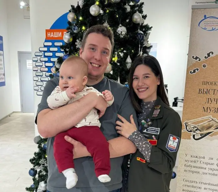 Денис Паслер о создании условий для молодежи и семей в Свердловской области-0