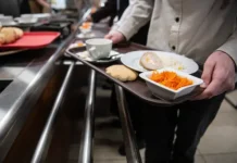 Екатерина Мизулина о мерах безопасности в школах 575 и гимназии 3 ekaterina mizulina o merah bezopasnosti v shkolah 575 i gimnazii 3-journalrf-ru-0