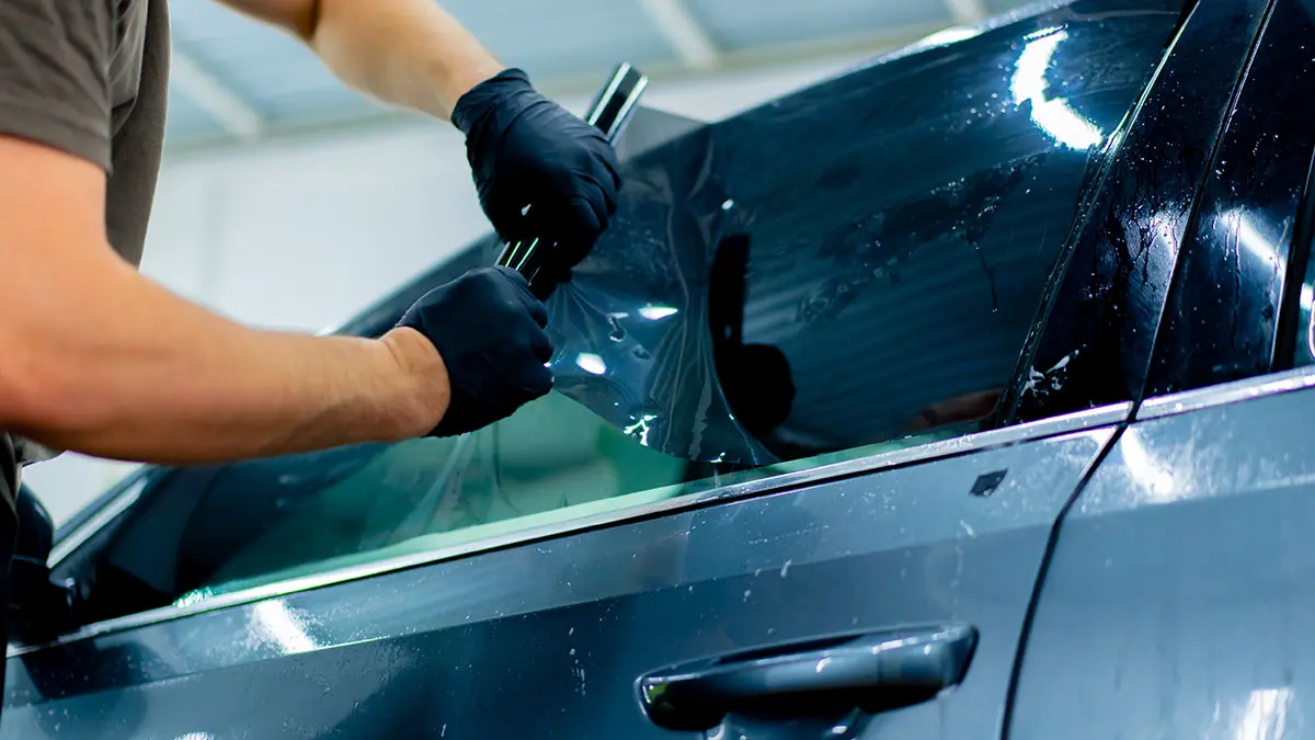 В России с 9 января начнут штрафовать за тонировку на любых машинах