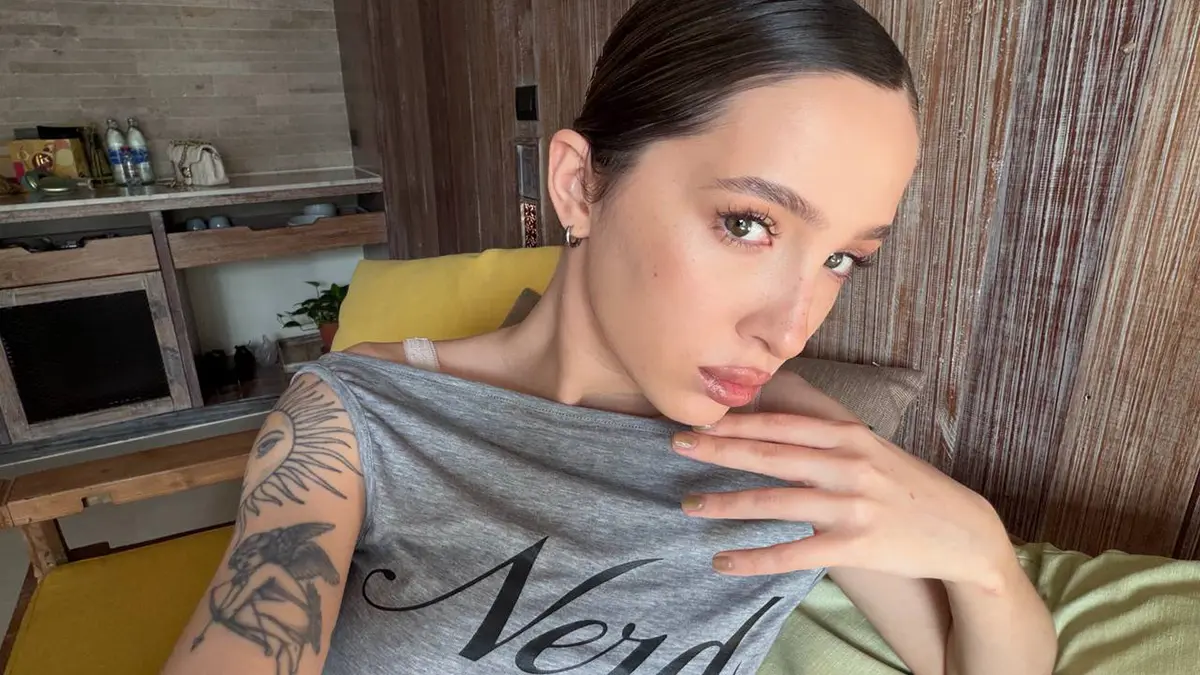 Стримершу Генсуху задержали в аэропорту за «контрабанду»