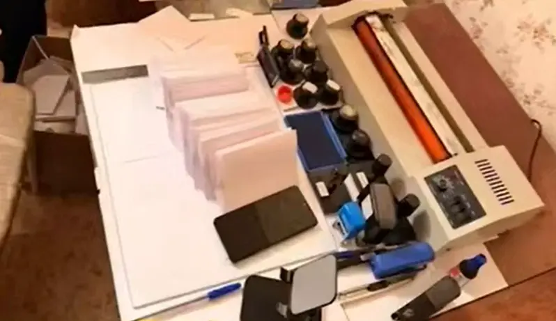 Силовики задержали в Москве иностранцев, организовавших незаконную миграцию