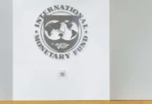 МВФ требует $179,6 млн от Украины, Домбровскис выражает тревогу mvf trebuet 1796 mln ot ukrainy dombrovskis vyrazhaet trevogu-journalrf-ru-0