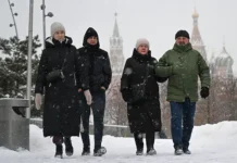 Суточно.ру назвал лидеров бронирований на Новый год: Петербург, Москва, Казань sutochnoru nazval liderov bronirovanij na novyj god peterburg moskva kazan-journalrf-ru-0