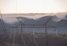 Виталий Зайченко, Денис Шмыгаль рассказали об угрозе энергосистеме vitalij zajchenko denis shmygal rasskazali ob ugroze energosisteme-journalrf-ru-0