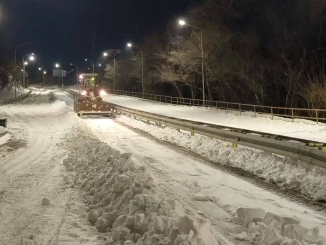 Спуск на Капитана Шефнера во Владивостоке откроют во второй половине дня в понедельник пресс-служба администрации Владивостока