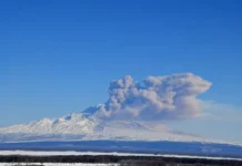 Вулканы Шивелуч на Камчатке и Килауэа на Гавайях вновь удивляют мир vulkany shiveluch na kamchatke i kilauea na gavajyah vnov udivlyayut mir-journalrf-ru-0