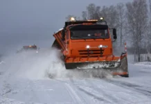 Денис Чегаев и Денис Паслер контролируют содержание М-12 «Восток» denis chegaev i denis pasler kontroliruyut soderzhanie m12 vostok-journalrf-ru-0