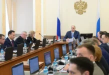 Денис Паслер изменил условия выплат маткапитала в Свердловской области denis pasler izmenil usloviya vyplat matkapitala v sverdlovskoj oblasti-journalrf-ru-0