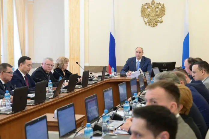 Денис Паслер изменил условия выплат маткапитала в Свердловской области-0