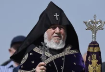 Гарегин II и Пашинян обсудили реформы Армянской церкви garegin i pashinyan obsudili reformy armyanskoj czerkvi-journalrf-ru-0