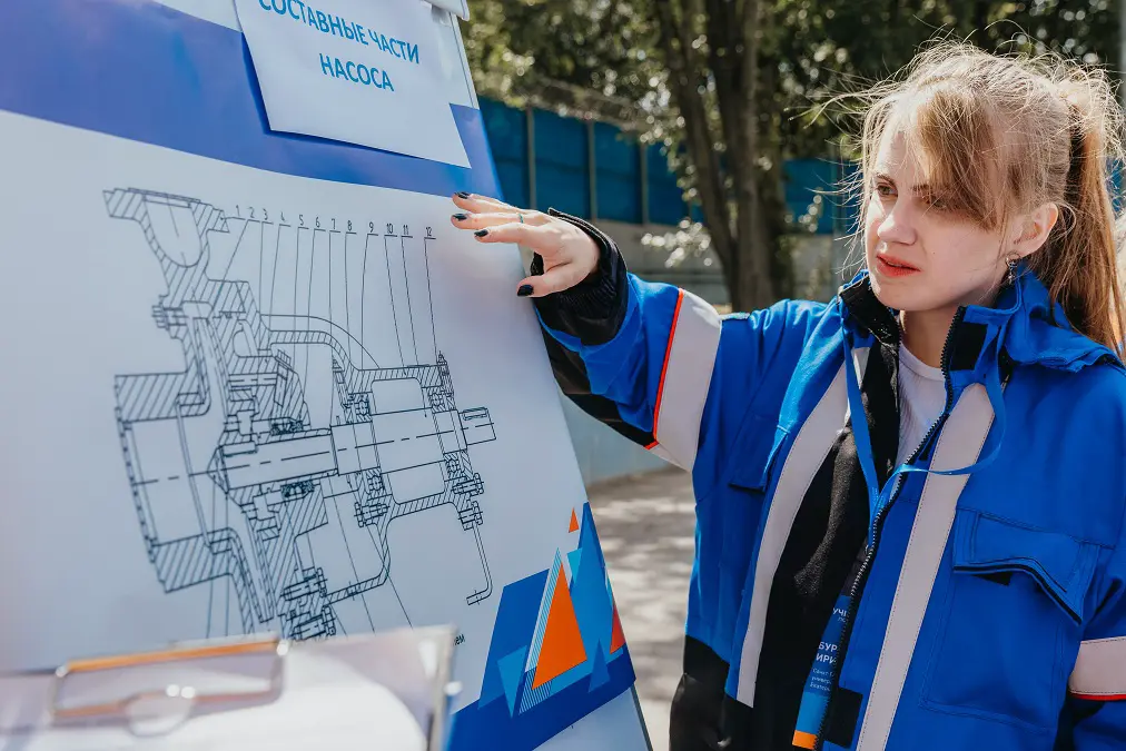 Медиапроект Московского НПЗ и колледжа 26 КАДР рассказал о перспективах работы в нефтяной отрасли