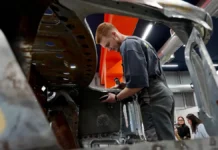 Русяев и Тимашов рассказали о ценах на ремонт авто и дали советы rusyaev i timashov rasskazali o czenah na remont avto i dali sovety-journalrf-ru-0