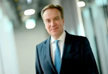 ВЭФ: отставка лидера, Принц Эндрю в центре внимания vef otstavka lidera princz endryu v czentre vnimaniya-journalrf-ru-0