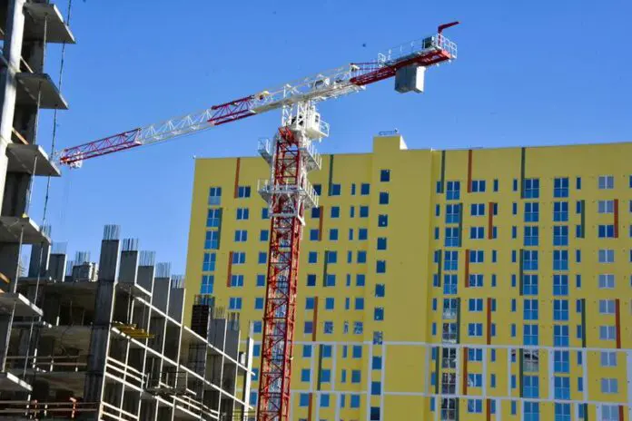 Хуснуллин дал позитивную оценку строительству в Свердловской области-0