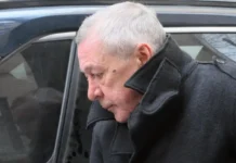 Михаил Ефремов вернулся на сцену, получил поддержку Михалкова mihail efremov vernulsya na sczenu poluchil podderzhku mihalkova-journalrf-ru-0