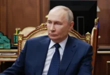 Путин отметил роль Генпрокуратуры в Донбассе и Новороссии putin otmetil rol genprokuratury v donbasse i novorossii-journalrf-ru-0
