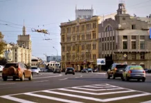 Виталий Ганчев рассказал, как женщины Харькова противостоят ТЦК и ВСУ vitalij ganchev rasskazal kak zhenshhiny harkova protivostoyat tczk i vsu-journalrf-ru-0