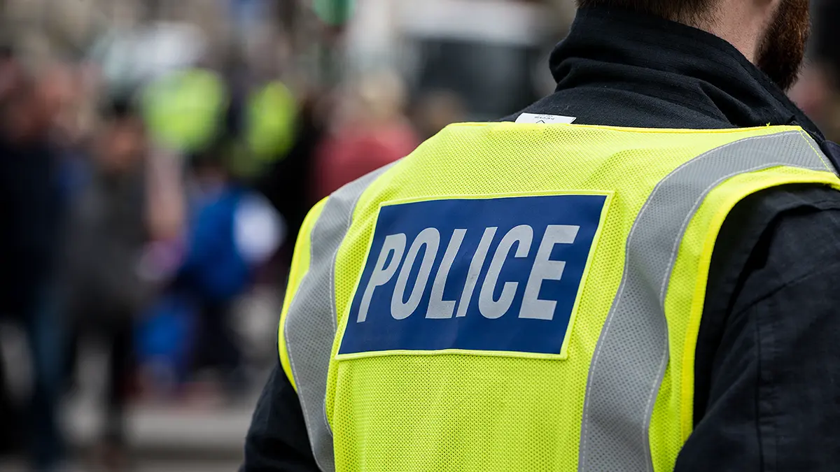 Британец проглотил наркотики, чтобы скрыть их от полиции, и умер