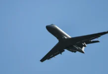 Artemis II и Boeing RC-135W патрулируют Черное море i 135 patruliruyut chernoe more-journalrf-ru-0