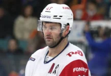 massovoe udalenie igrokov lokomotiva i avangarda posle stychki-journalrf-ru-0