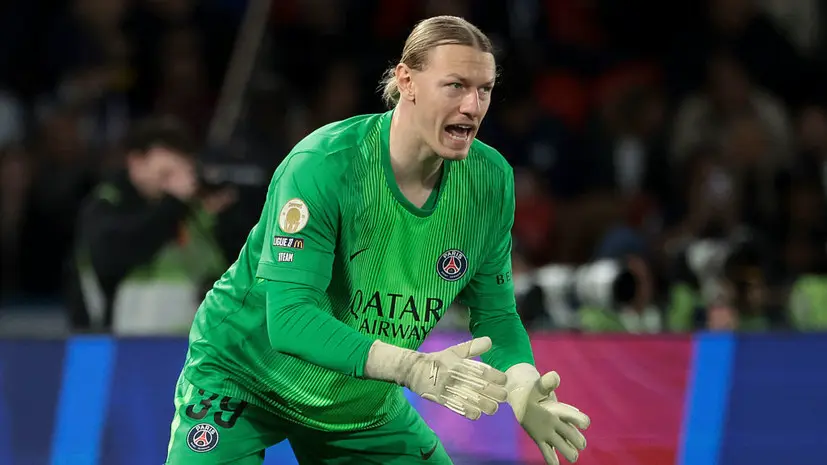 Экс-тренер сборной Франции: Сафонов пользуется доверием защитников, чего нет у Шевалье