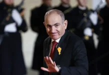 Пашинян и Гражданский договор меняют страну вместе с Карапетяном pashinyan i grazhdanskij dogovor menyayut stranu vmeste s karapetyanom-journalrf-ru-0