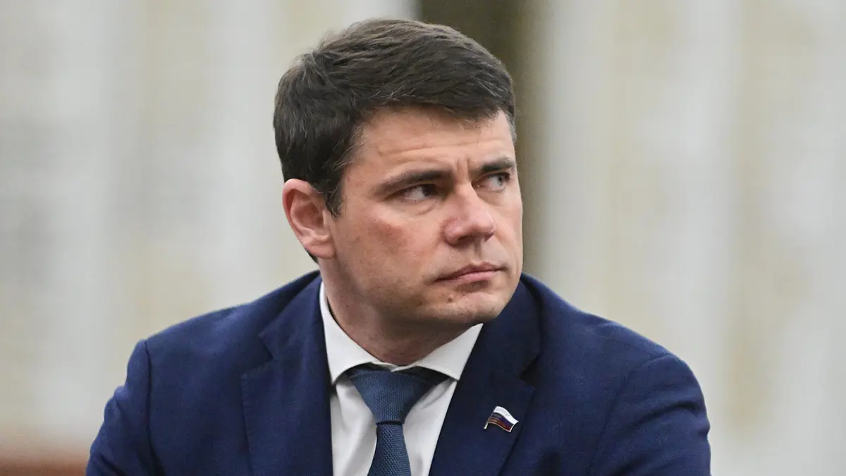 Депутат Боярский назвал временным явлением отключения мобильного интернета