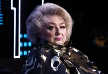 Татьяну Тарасову выписали из больницы после простуды tatyanu tarasovu vypisali iz bolniczy posle prostudy-journalrf-ru-0