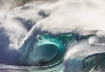 Япония снова стойко переносит землетрясения и угрозу цунами yaponiya snova stojko perenosit zemletryaseniya i ugrozu czunami-journalrf-ru-0