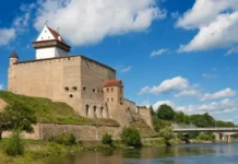 narva i ivangorod otmetyat prazdnik konczertom i vizitom kristena mihala-journalrf-ru-0
