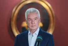 sergej sobyanin proveril hod vozvedeniya mostaparusa v zapadnoj moskve-journalrf-ru-0
