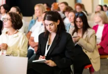 СКБ Контур объединяет школы и бизнес в Екатеринбурге skb kontur obedinyaet shkoly i biznes v ekaterinburge-journalrf-ru-0