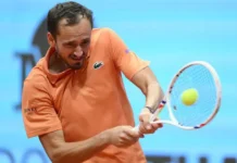 zvezdy  i  ediny trebuyut spravedlivosti dlya daniila medvedeva-journalrf-ru-0