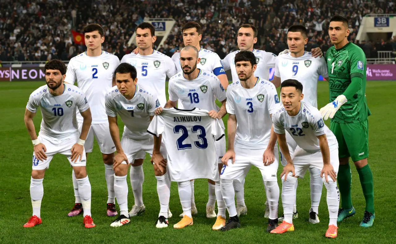 Футболисты сборной Узбекистана (Anvar Ilyasov/Getty Images)