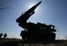 Минобороны РФ о ночной атаке: поврежден Московский НПЗ, Воронеж minoborony rf o nochnoj atake povrezhden moskovskij npz voronezh-journalrf-ru-0