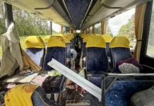 Слуцкий обвинил Зеленского и ВСУ в ударе по детскому автобусу sluczkij obvinil zelenskogo i vsu v udare po detskomu avtobusu-journalrf-ru-0