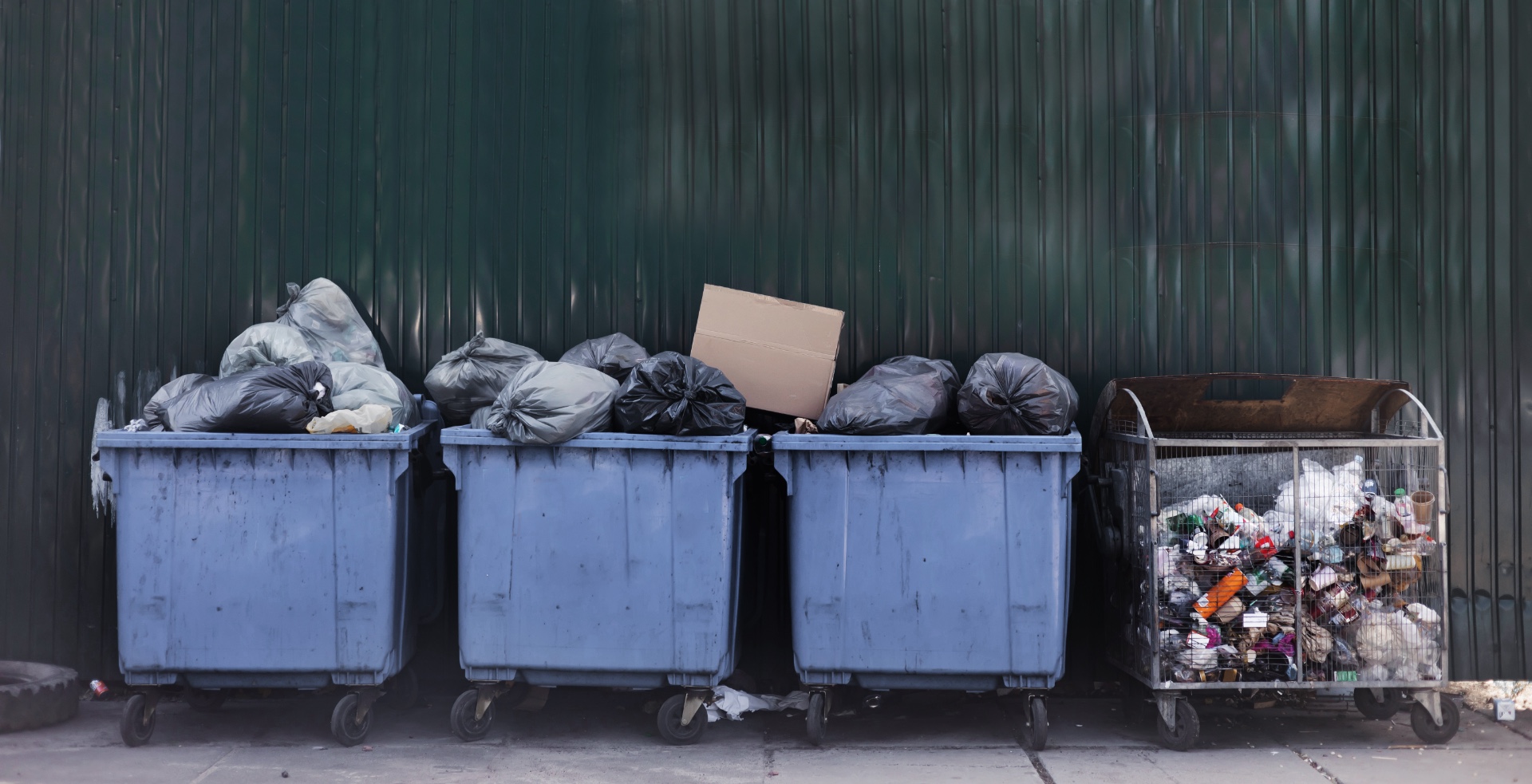 Суд заблокировал работу компании, не справившейся с вывозом мусора в городах Свердловской области 3