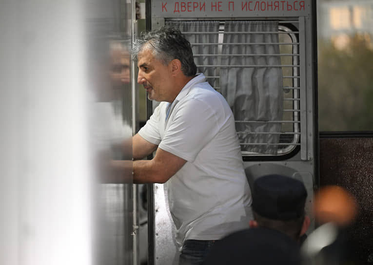 Бывшему адвокату предъявлены обвинения в крупном мошенничестве b92841a2-6abd-4e52-a292-398646540edd-6752c9bf