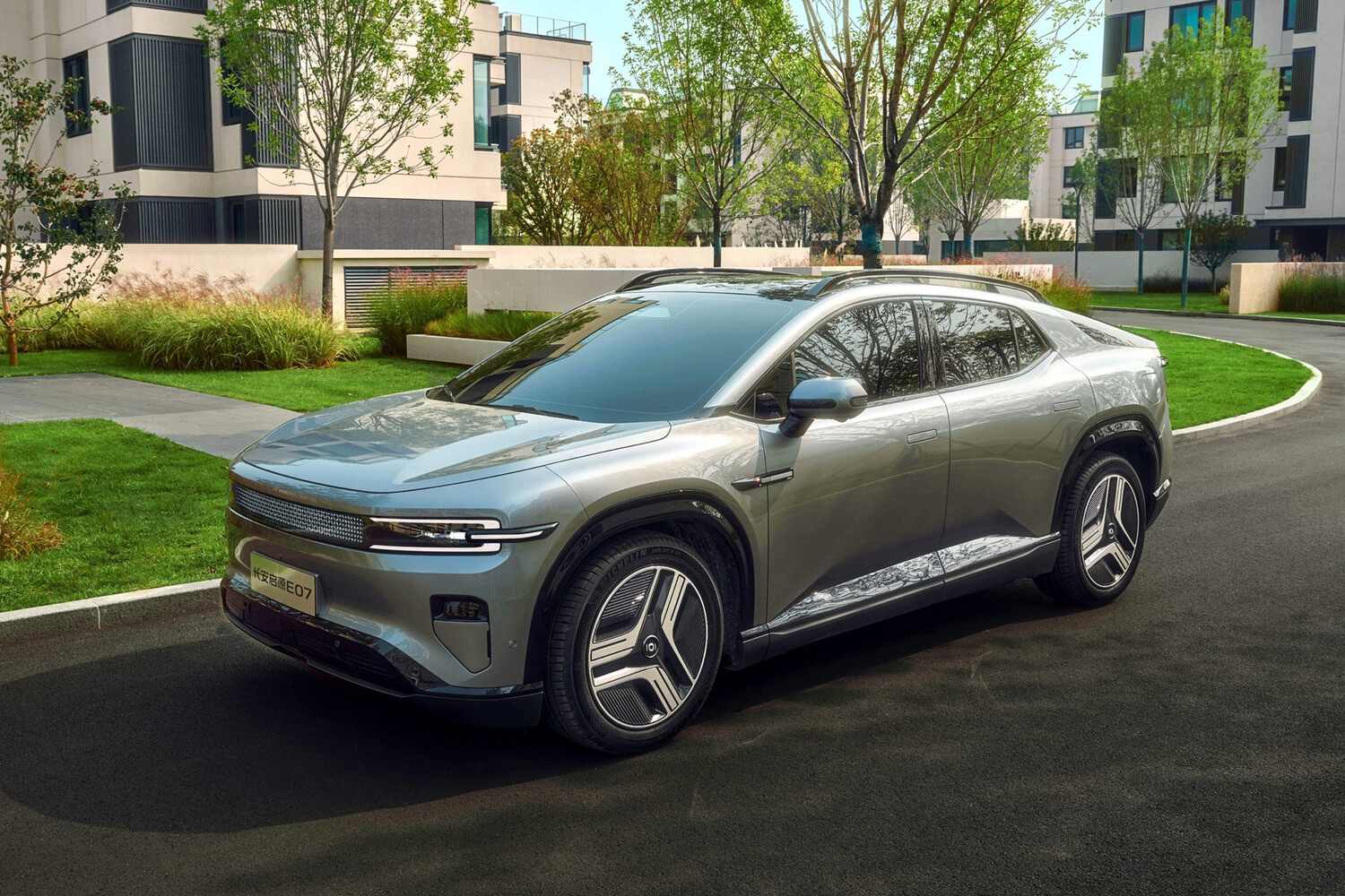 Инновационный Changan Nevo E07: уникальный автомобиль-трансформер из Поднебесной c26eeb38-8c46-41a9-922a-bc396ede3787-676c0b25