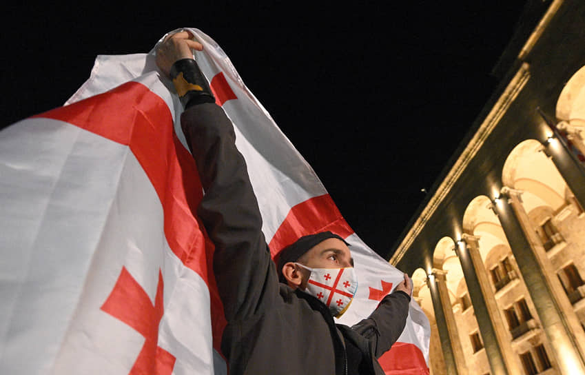 В Грузии определятся с датой президентских выборов в 2024 году 5b321c6f-48b9-4f32-8d44-e7b9e759d902-67977718