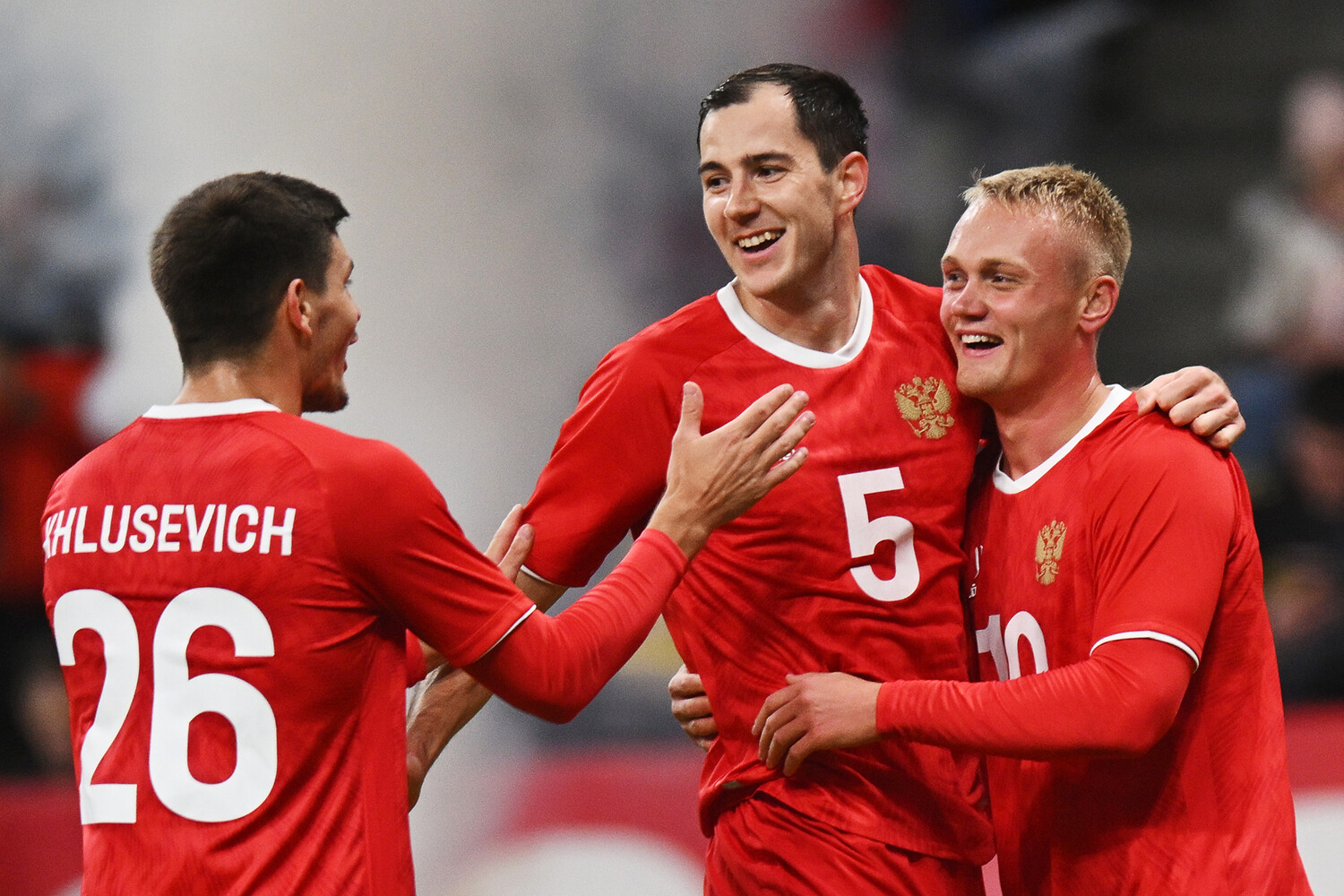 Сборная России готовится к захватывающему футбольному противостоянию 6d52b2fd-eaff-46e2-9bfa-bde38d7b50b6-678eccfd