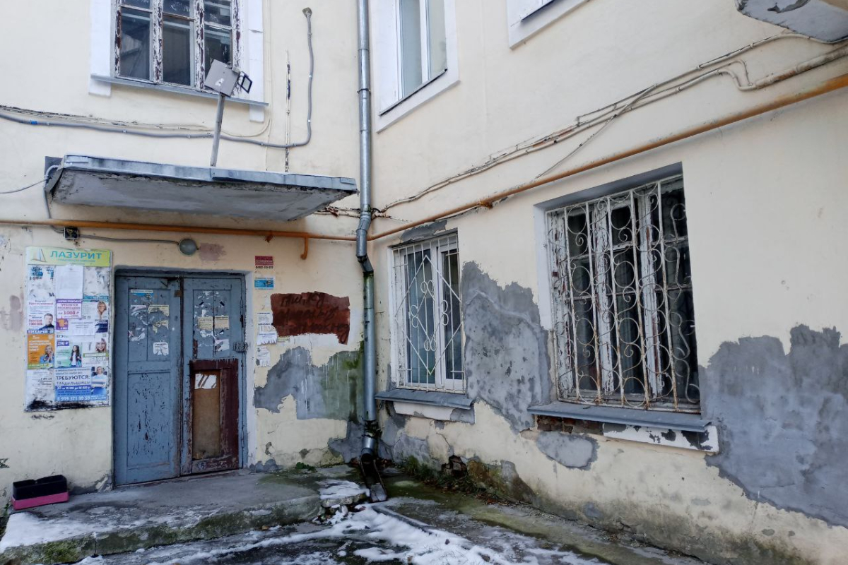 Печальная судьба отремонтированного к мундиалю дома: жители Нагорной ждут помощи от властей nagornaya 1