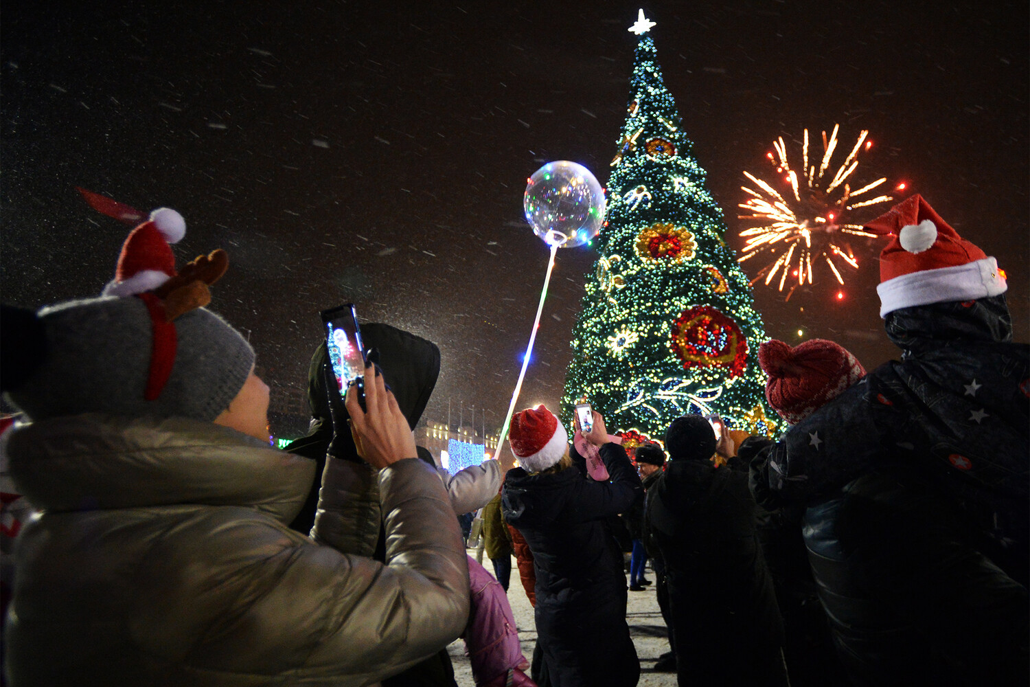 Прогноз погоды на новогоднюю ночь 2025 года в российских городах 3ed907f7-718c-4077-8a80-67cb053bc97d-67c09452
