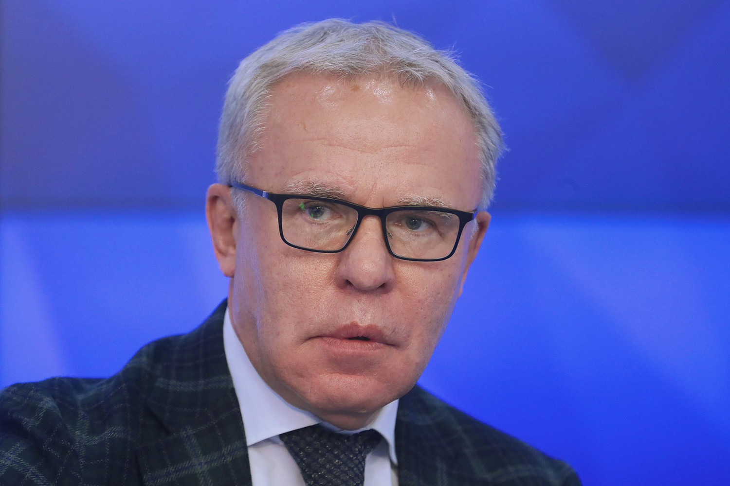 Молодой российский талант проявляет характер в матче НХЛ 47de4b9f-940b-4068-9ce3-784d73c63aef-67ab7f18