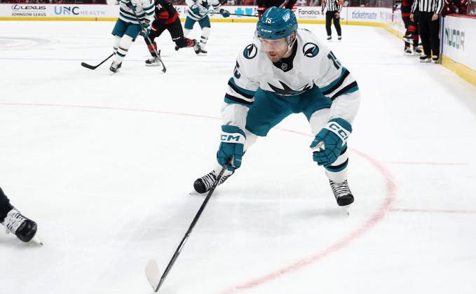 Впечатляющий дебют: российский хоккеист блеснул мастерством в матче НХЛ 727fa187-7bf8-49fc-a8db-2bb3fca6ac36-67af23be