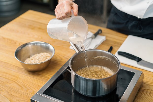 Простой способ восстановиться после новогоднего застолья: советы эксперта 7ee653d5-4ee5-4a5d-90c3-2b546f27f080-67c125e8