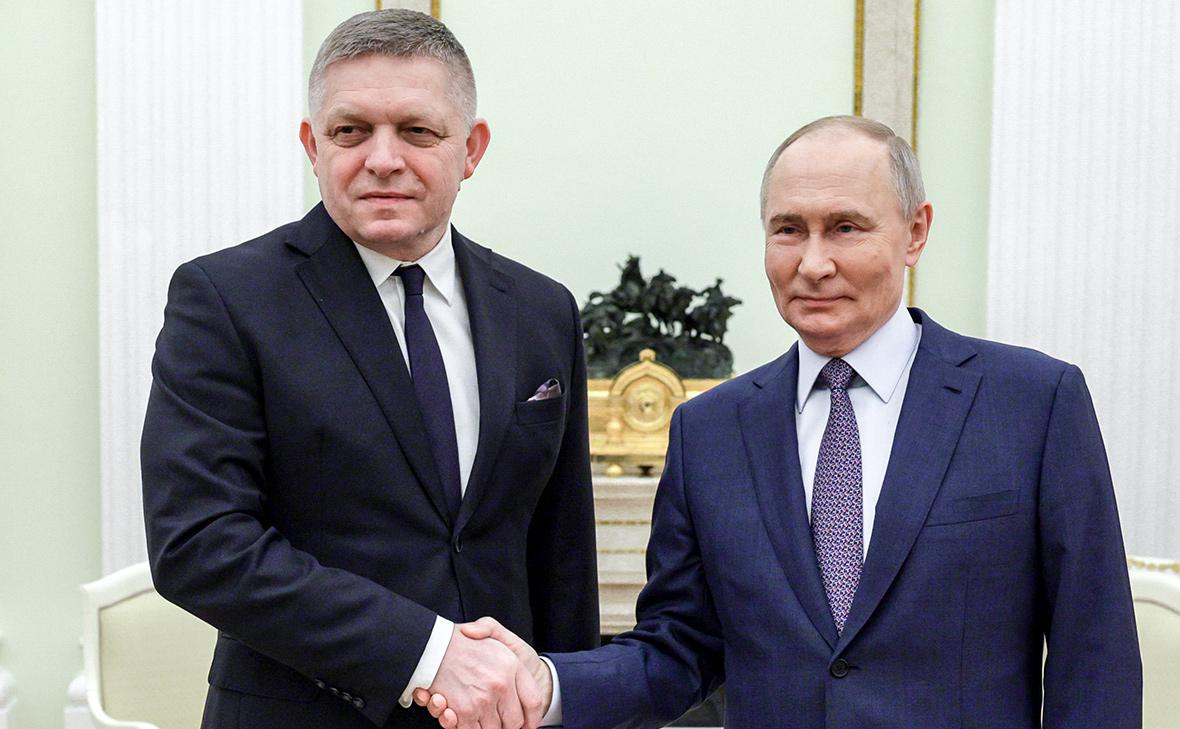 Тревожные связи: Зеленский бьет тревогу из-за визита словацкого премьера в Москву e2e5ab15-fa84-48c1-8b6b-f2a7e376e92d-67bcab96