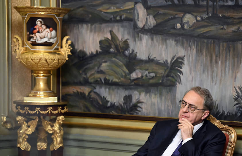 Россия выстраивает новые дипломатические отношения в Сирии e883d17d-c2f7-4b3b-a0e5-10a4c6b435ef-67af2b50