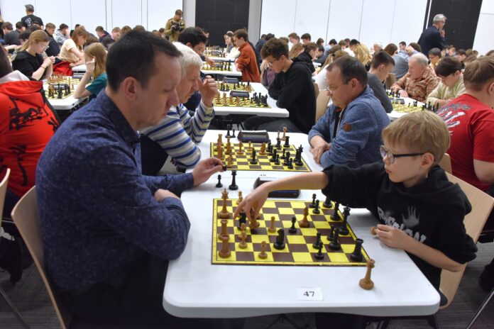 Уральский шахматный турнир собрал сильнейших игроков России на мемориале Дмитрия Щербина 05196b01-f580-468f-be19-6469edc10f4e-67e17bfa